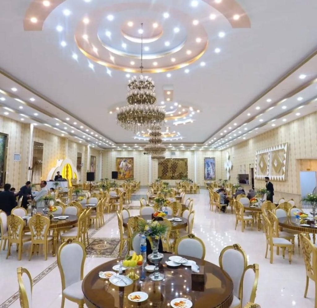 تیم مجرب و مهمان‌نواز